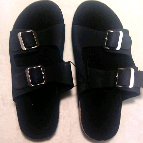 Shoes - Brand New Womens Sandals / Flip Flops